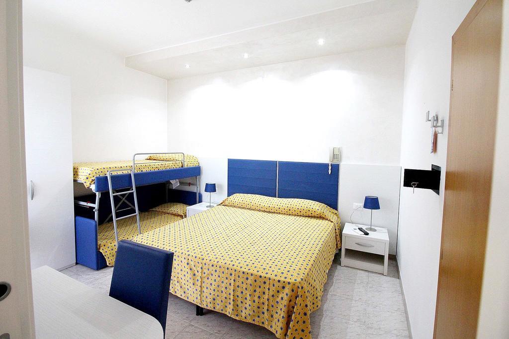 Hotel Eraclea ลิโดดิเยโซโล ห้อง รูปภาพ